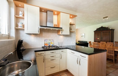 Rheeze Other | Farmhouse in Rheeze near Forest and Meadows