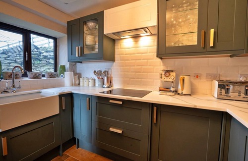 Buxton Cottage | Farmhouse in Staffordshire with Hill Views