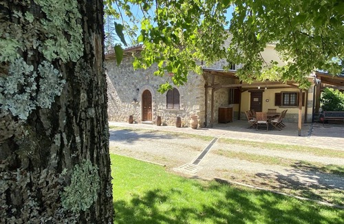Santa Reparata House | Farmhouse in Tuscany where you can spend magnificent moments of relaxation with fireplace and pool