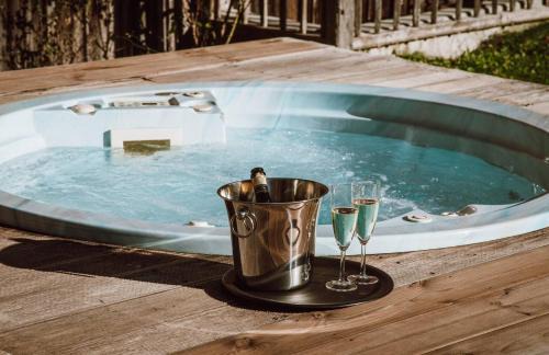 Morzine Ski Chalet | Farmhouse La Desmuniere