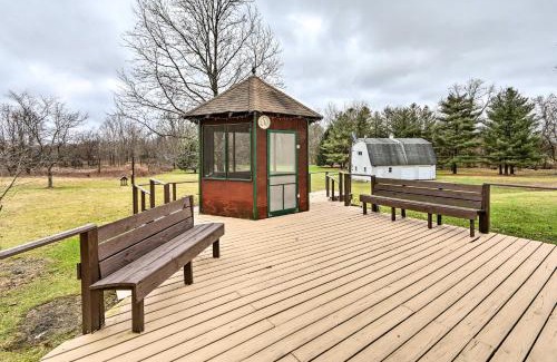 Pickerington House | Farmhouse on 5 Wooded Acres with Hiking On-Site!