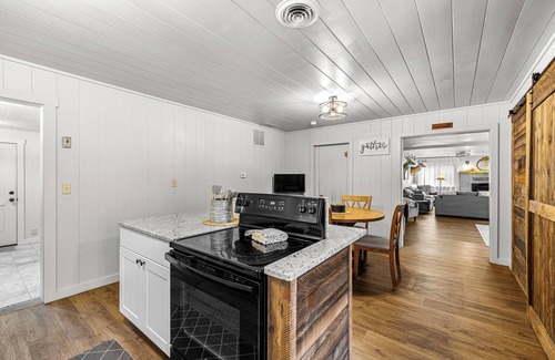 Riggins House | Farmhouse on Main - historic home in the heart of Riggins