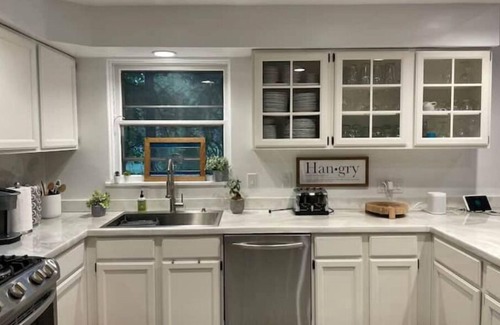 Sawyer House | Farmhouse with private pool/hot tub on 50 acres