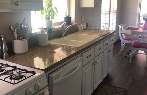 Red Bluff House | Farmstay in peaceful setting just outside of town.