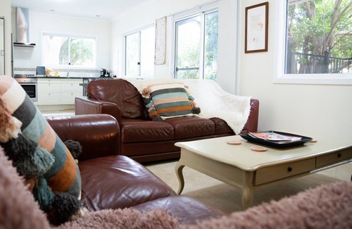 Pickering Brook Cottage | Farview Guest Accommodation