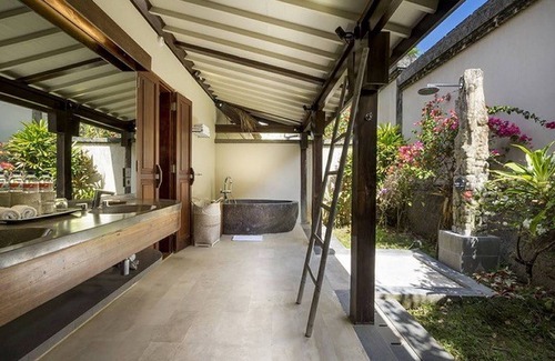 Pecatu Villa | Fascinating 3BR Villa In Uluwatu! 13Min Drive To Padang Padang Beach! W/Pool!