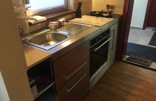 Darmstadt House | fast (5 G) internet for free in apartment 0.5 for two!