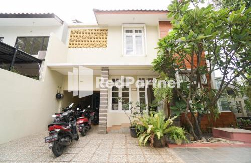 Jatinegara Hotel | Fazza Syariah Mitra RedDoorz