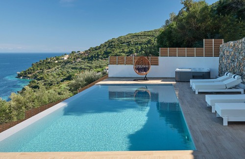Marathias House | Feather Suite (Sea View, Private Pool)