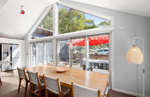 Thredbo Ski Chalet | Feathers Lodge