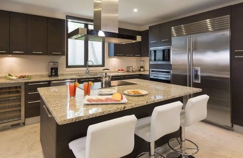 Herreras Condo | Featured on Bravo TV's Million Dollar Listing and Home of The Four Seasons