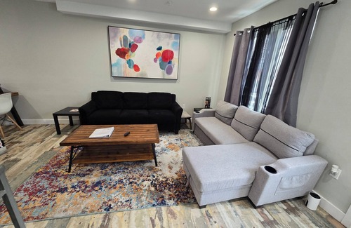 South Philadelphia House | Federal Hideaway Spacious 4-bedroom house in charming Philadelphia with WiFi, AC