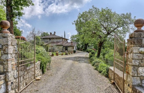 Castellina in Chianti House | Federico farmhouse with swimming pool and jacuzzi, panoramic position in Chianti