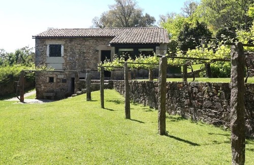 Eiras Cottage | Fee4Me O'Pepito The Peace Corner