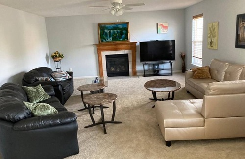 Vandalia House | Feel at home, 15mn from Dayton, 7 mn from Airport