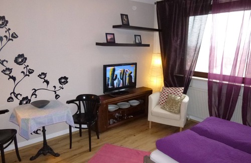 Weststadt Sudlicher Teil Apartment | Feel-good oasis above the rooftops of Karlsruhe