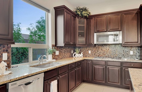 Chandler House | Feel The Need For Mead! Hot Pool, Spa, Firepit, Play!
