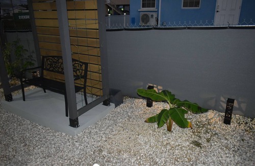 West Coast House | Feels like home 1 Bed retreat conveniently located to many places of interest.