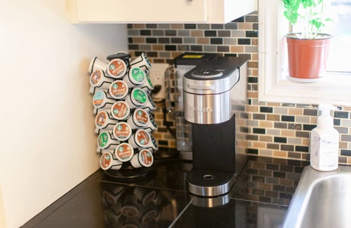 Medford House | Feels like Home-Very Comfy and Well Stocked-Centrally Located-Walk to Major Park