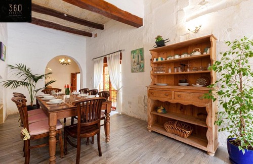 Sannat House | Fekruna Farmhouse