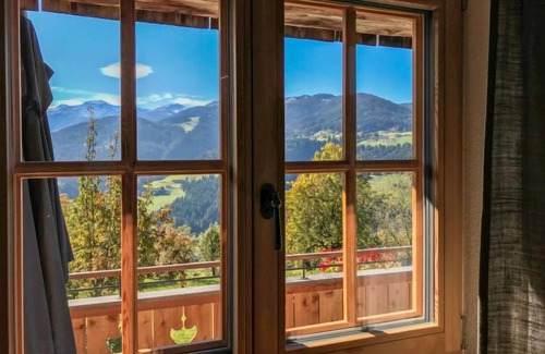 Muhlthal House | Feldkasten by Interhome