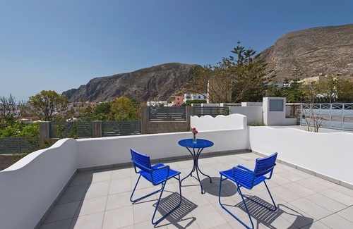 Kamari Villa | Felicity Villas Santorini Luxury House