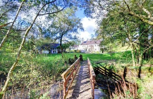 Pumpsaint House | Felin Fach - One Bedroom House, Sleeps 2