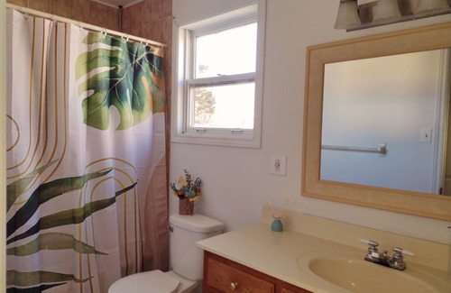 Dartmouth House | (Female Only)Clean Private Room with work space