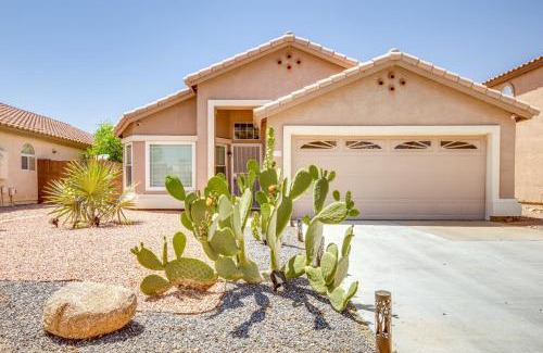 Greenfield Lakes House | Fenced-In Pool and Patio Gilbert Home!