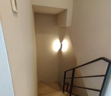Xitun District Bed & Breakfast | FengChia近逢甲夜市赤鬼牛排