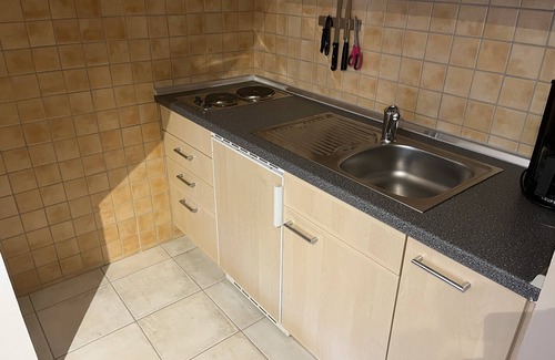 Elkeringhausen Apartment | Ferienwohnung "orkeblick" mit Küchenzeile
