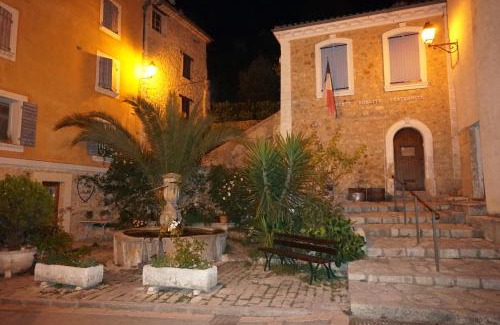 Chateaudouble Apartment | Feriehuset i Provence