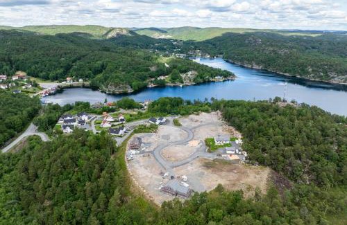 Lillesand Apartment | Ferieleilighet til leie nær Dyreparken, Sørlandssenteret, sjøen og Lillesand