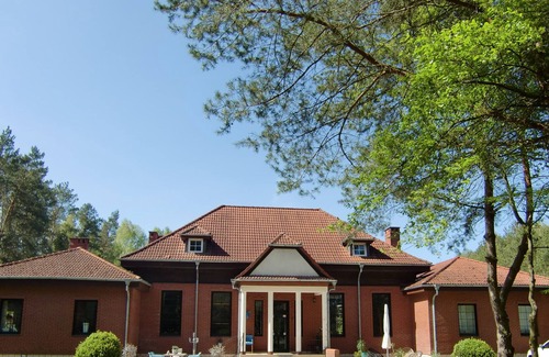 Police Apartment | Ferien-Apartment in Künstler-Villa am Stettiner Haff in wunderschöner Natur