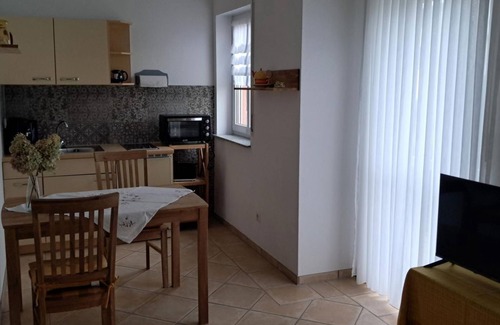 Gusterath Apartment | Ferienappartement Rodermann - apartment/apartment, shower, WC, ground floor/ground floor