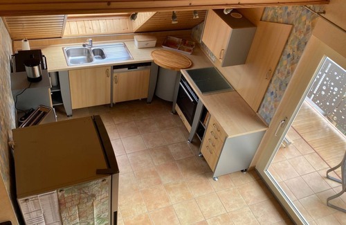 Kottenheim Apartment | Feriendomizil Marika - 5-bed vacation apartment shower/WC, 2 bedrooms