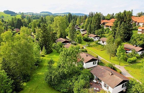 Schwarzenbach House | Ferienhaus 36-e mit 3 Schlafzimmern und Garage - Ferienhäuser im Feriendorf Weissensee im Allgäu