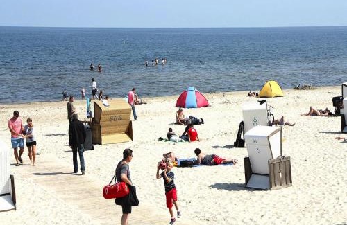 Peenemuende House | Ferienhaus am Yachthafen in Peenemuende