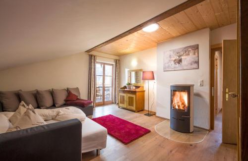 Uderns Apartment | Ferienhaus Bockstecken