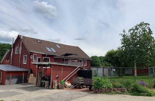 Hilders House | Ferienhaus Casa Roja - Ferienhaus, Dusche und Bad, WC, 2 Schlafräume