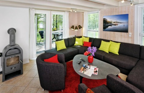 Bad Saarow House | Ferienhaus „Fünen XXL“ 218m² für 12+2 Pers. im Schlosspark Bad Saarow, Sauna, Whirlpool und Kamin