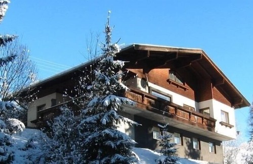 Huettau House | Ferienhaus für 18 Gäste mit 200m² in Niedernfritz
