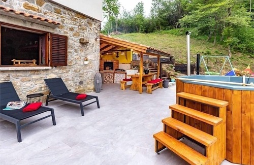Lanisce House | Ferienhaus für 9 Gäste mit 120m² in Ra?špor
