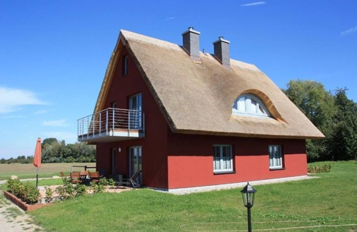 Altefaehr House | Ferienhaus Felderblick - Gut Gustowerhöfen in Altefähr auf Rügen