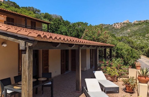 Costa Paradiso House | Ferienhaus in Ruhiger Lage mit Riesiger Terrasse mit 2 Schlaf- und 2 Badezimmern