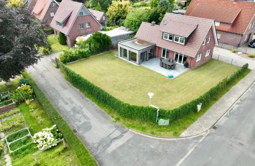 Neuenburg House | Ferienhaus Neeborg