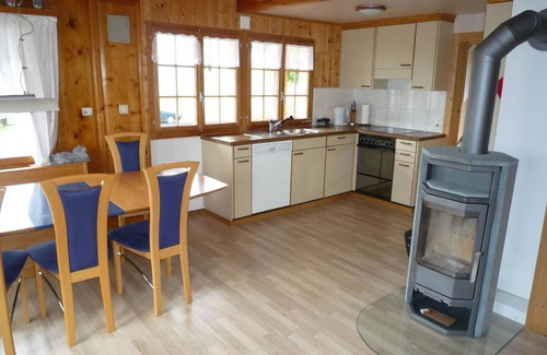 Latterbach Apartment | Ferienhaus Niesen View by Interhome