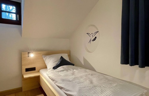 Pentling House | Ferienhaus Schwalbennest - Chalet an der Donau direkt bei Regensburg