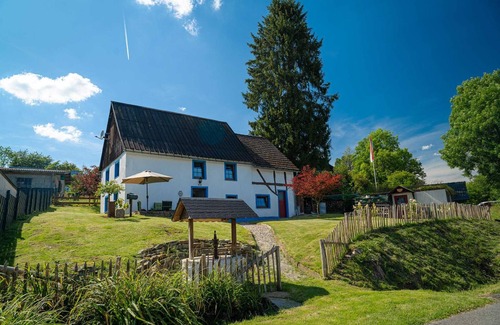 Meinerzhagen Cottage | Ferienhaus "shiva" - Bauernhaus mit Charme