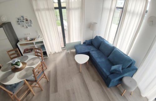 gmina Wolin House | Ferienhaus Sophia 70qm bis 5 Gäste mit Fass-Sauna, Whirlpool April bis Oktober, 75qm Terrasse und eingezäunten Garten